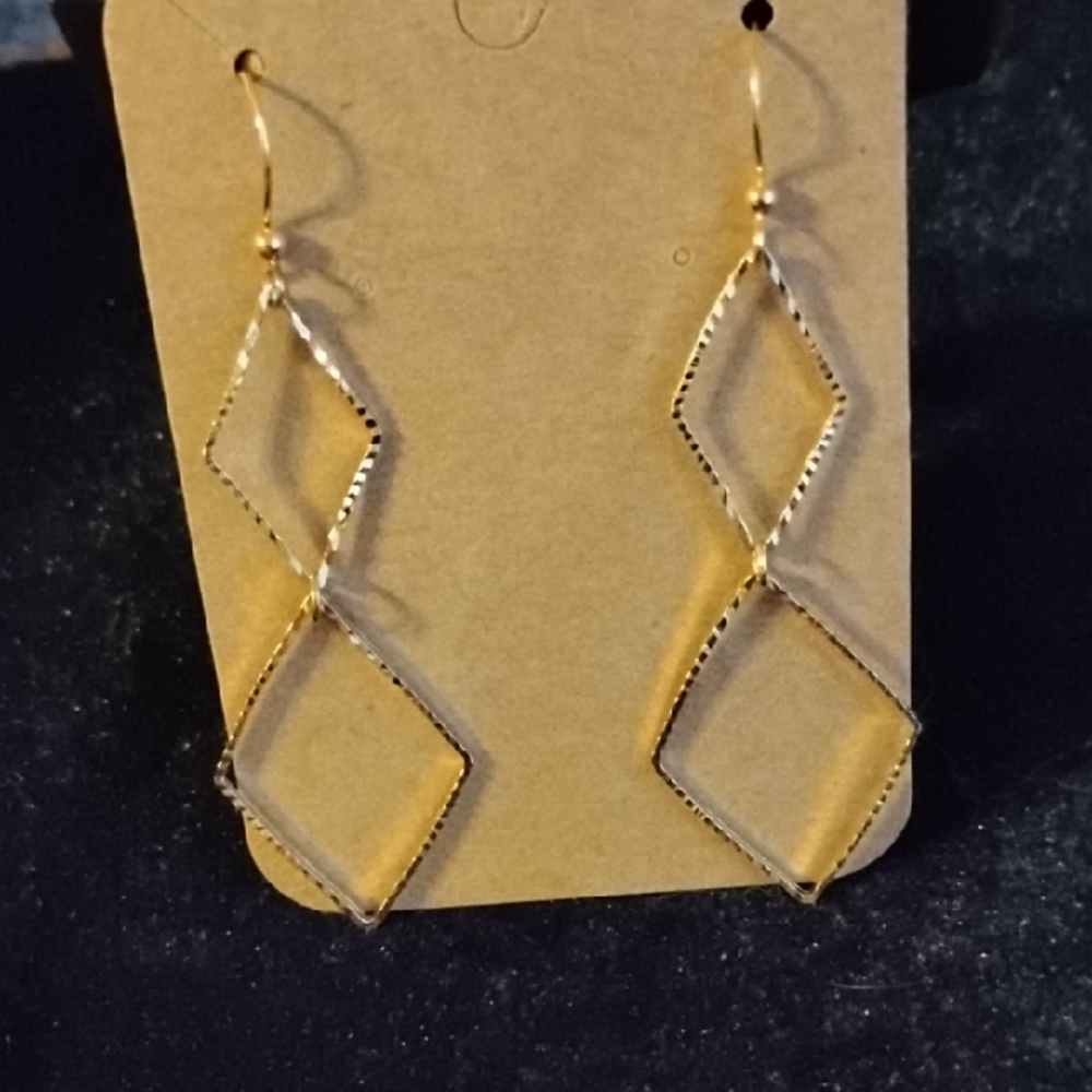 Hand Crafted Elegant Gold Diamond Cut Large Geometric Earrings